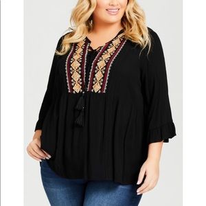 Women’s plus size peasant top